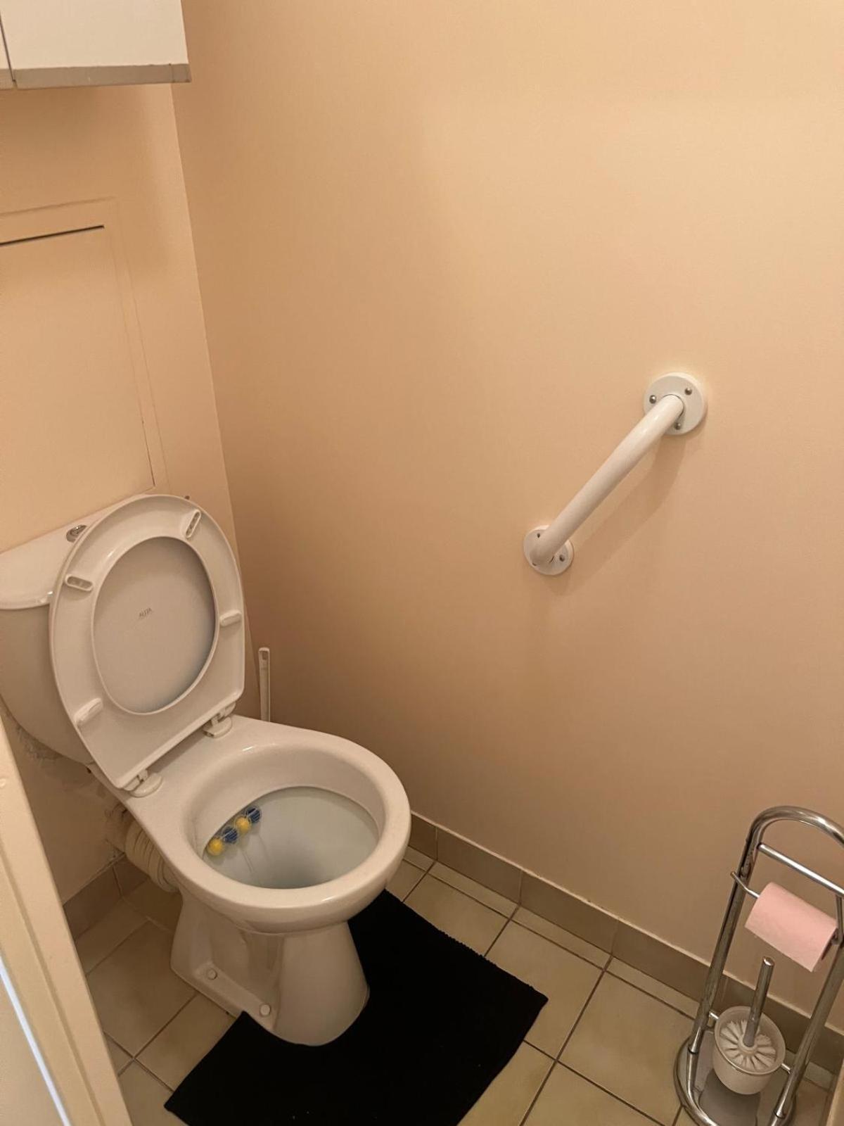 Champion Suites Sarcelles Bagian luar foto