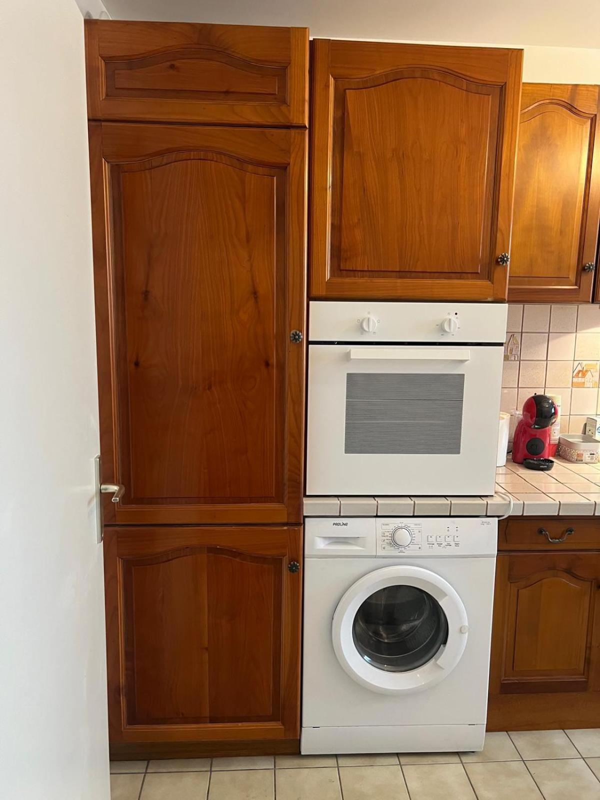 Champion Suites Sarcelles Bagian luar foto